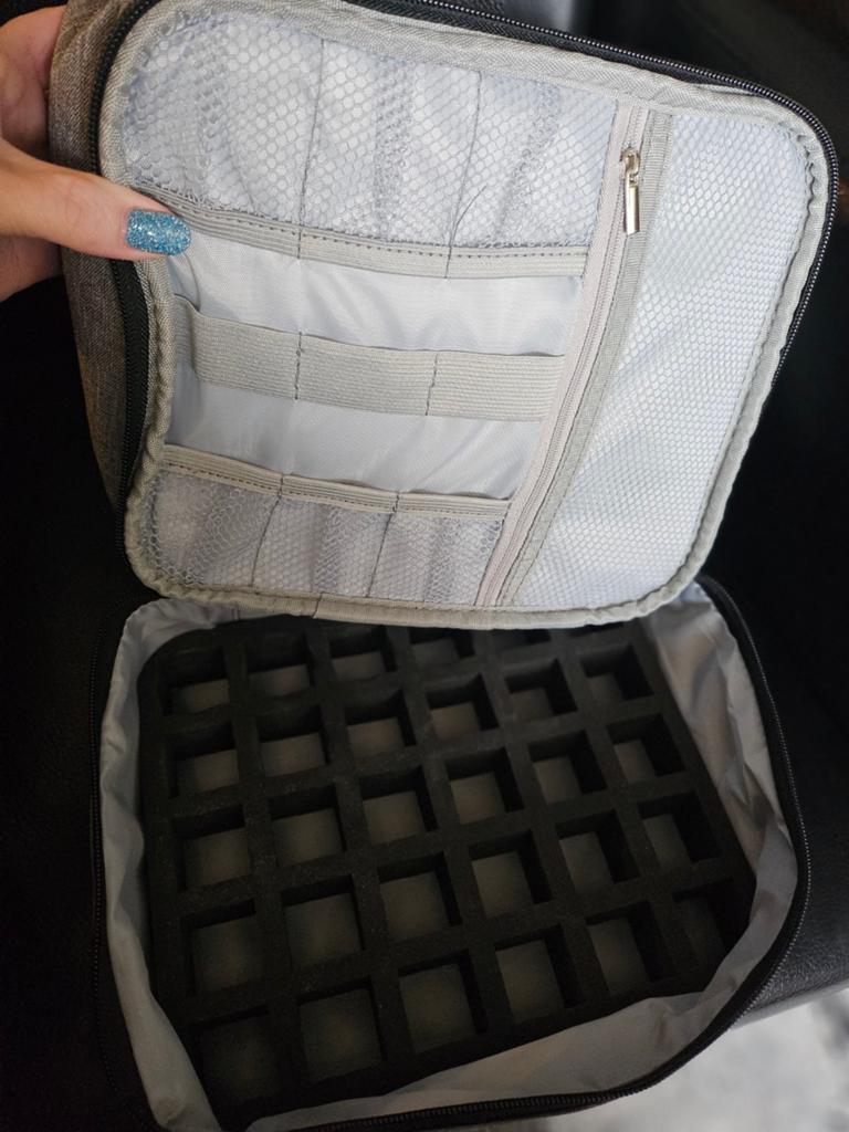 grijze nagellak tas voor 30 flesjes, Ophalen of Verzenden, Zo goed als nieuw, Grijs
