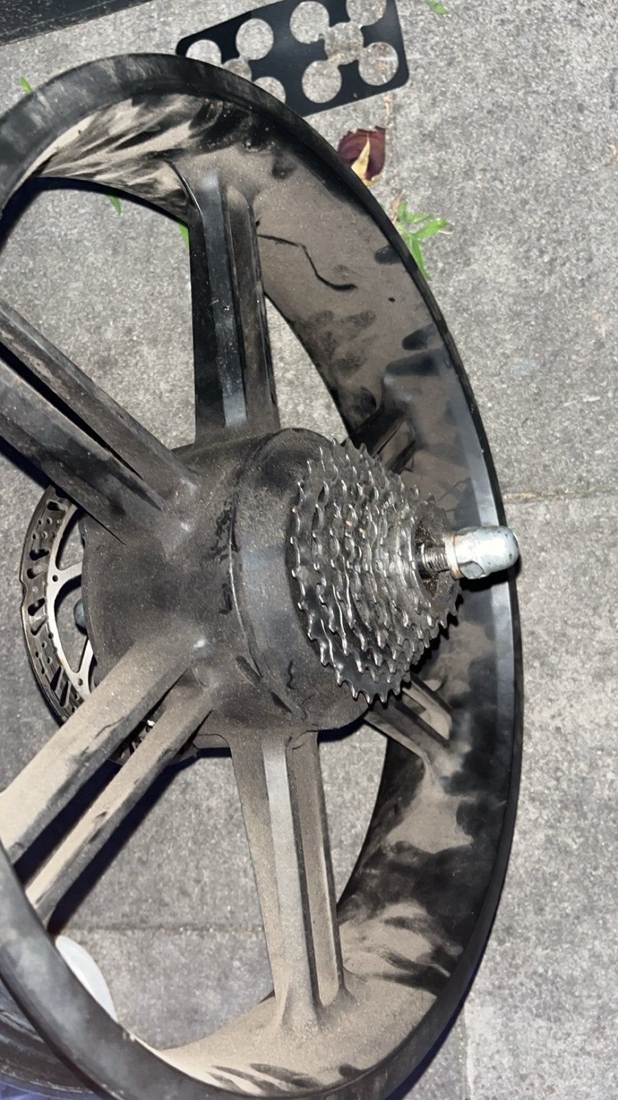 V8 motor 500 watt zwarte motorkabel tandwielen vervangen, Ophalen, Gebruikt, Elektrische fiets, Motor