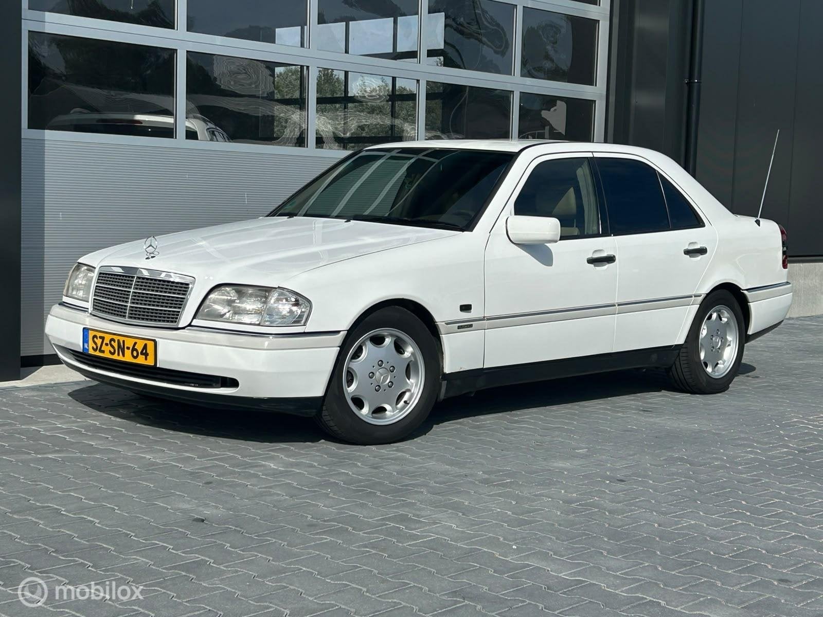 Mercedes C-klasse 280 Elegance, Automaat, Achterwielaandrijving, Gebruikt, Wit