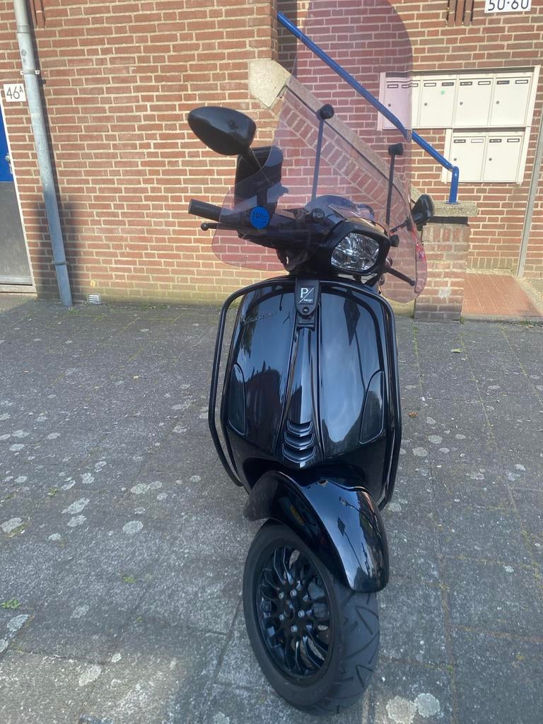 Zwarte Vespa Sprint 35km/u - Zo goed als nieuw, Ophalen, Gebruikt, Vespa S, Benzine