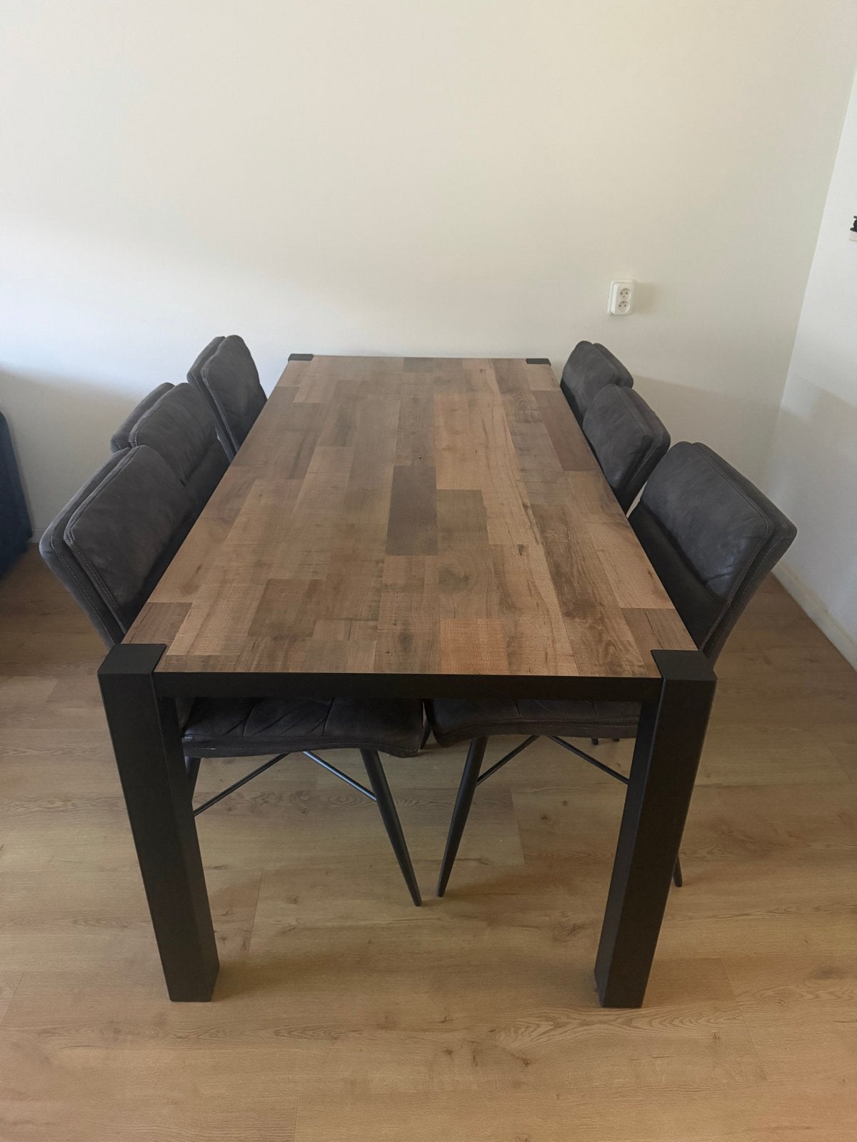 Eettafel met 6 stoelen - Zo goed als nieuw, Zo goed als nieuw, 150 tot 200 cm, Vier personen, Rechthoekig