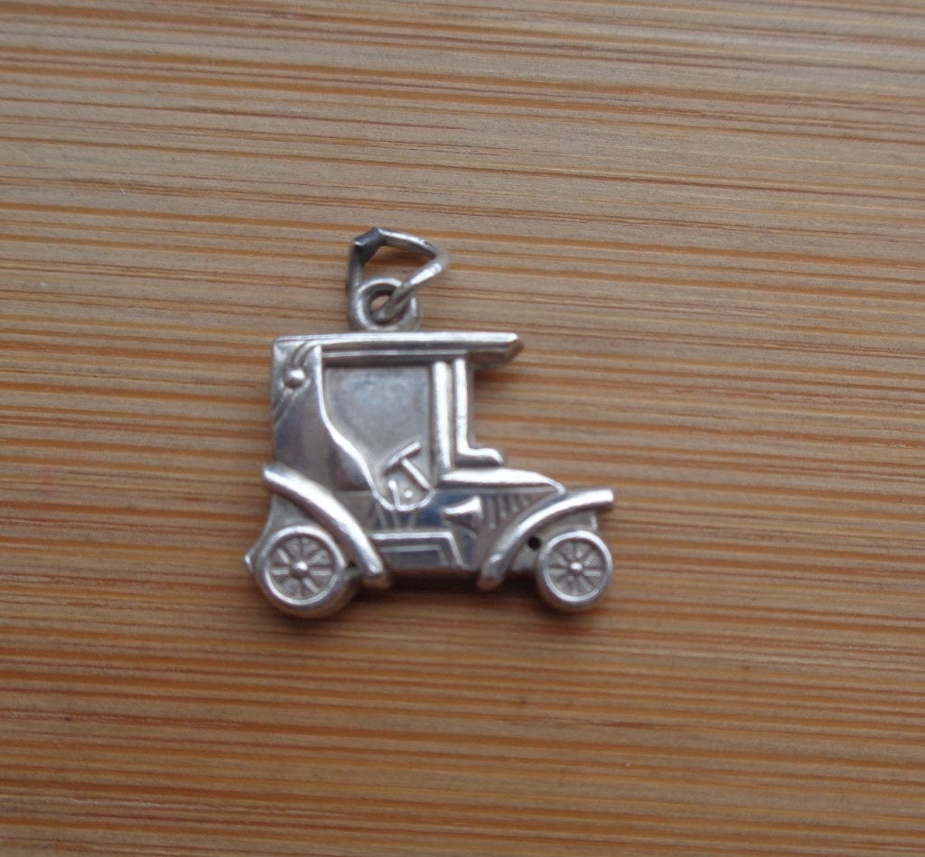 zilveren vintage bedel oltimer autootje [819], Sieraden, Tassen en Uiterlijk, Bedels, Overige merken, Verzenden, Zo goed als nieuw