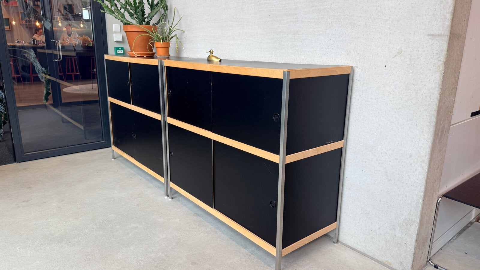 Kewlox kast - Zwart met beukenhout, Ophalen, Gebruikt