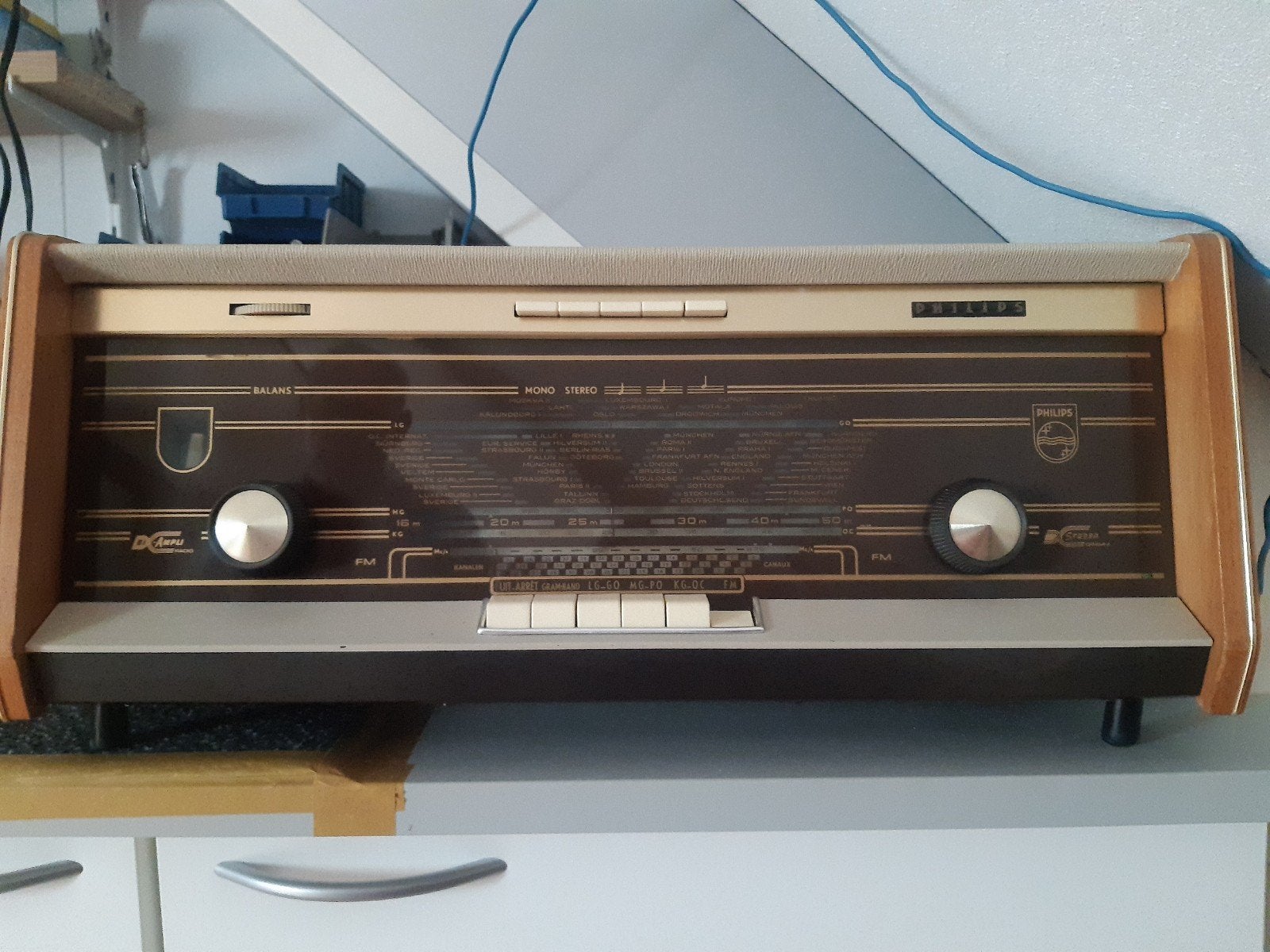 Radio ., Ophalen