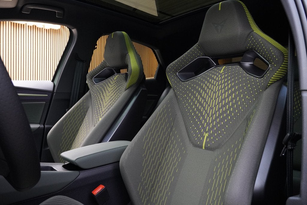 CUPRA Raval VZ/225pk Rebel 56 kWh|2026|Pano|Topsport-stoelen, Auto's, Cupra, Gebruikt, Origineel Nederlands, Onderhoudsboekje