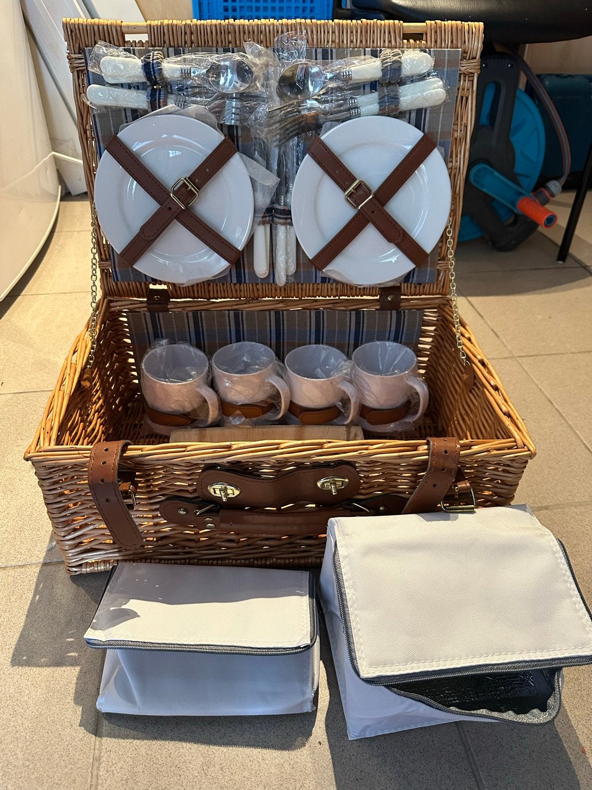 Luxe picknickmand voor 4 personen met koeltassen, Ophalen of Verzenden, Nieuw