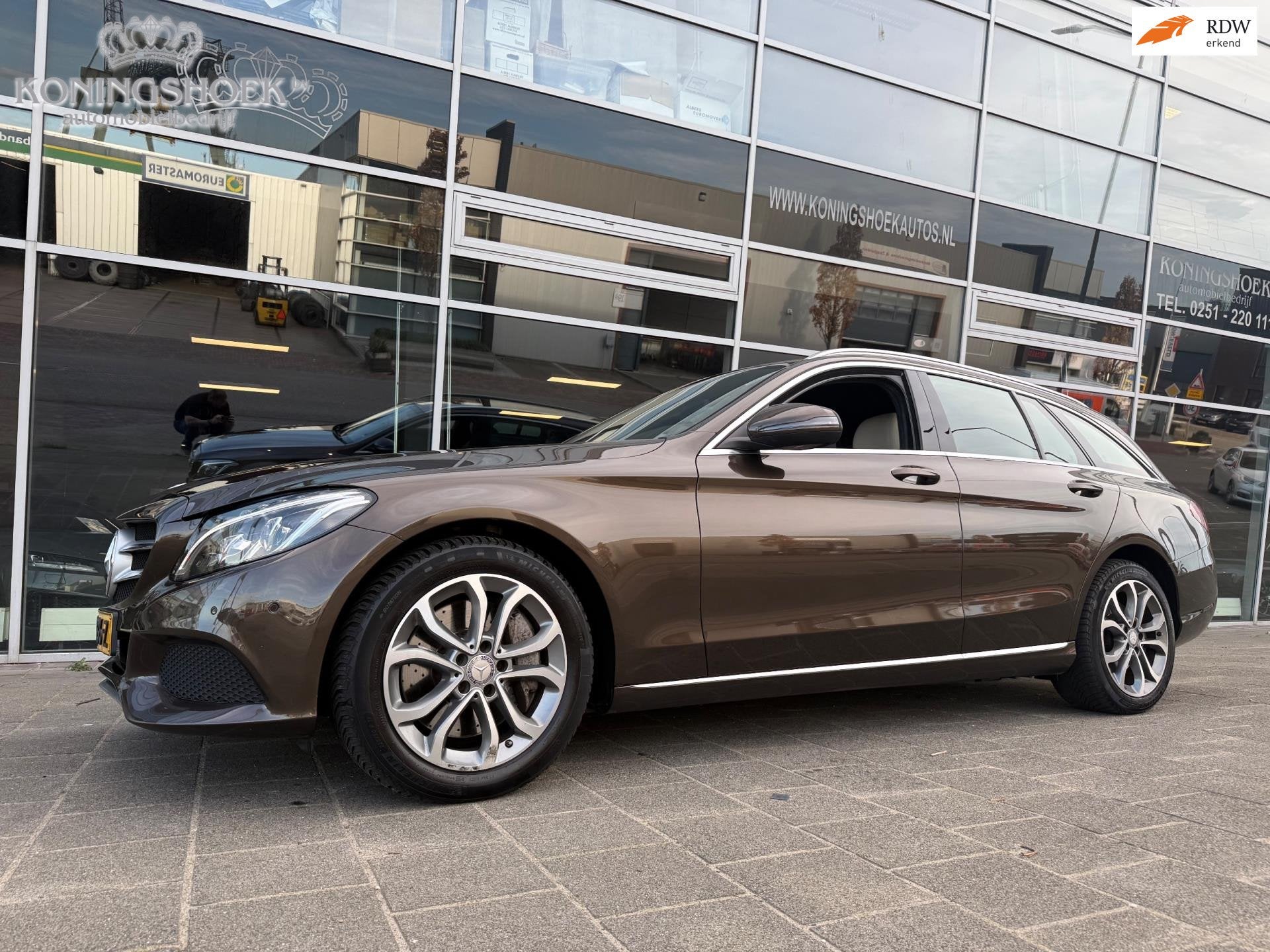 Mercedes-Benz C-klasse Estate 350 e Lease Edition, Automaat, Achterwielaandrijving, Gebruikt, Bruin