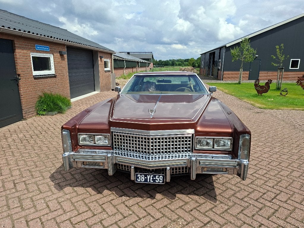 Cadillac 1975 Bruin, Automaat, Stof, Beige, Bruin