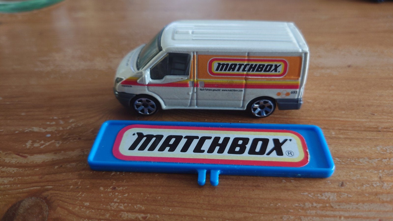 Matchbox Ford Transit Busje - Wit met Matchbox logo, Ophalen of Verzenden, Zo goed als nieuw, Auto, Matchbox