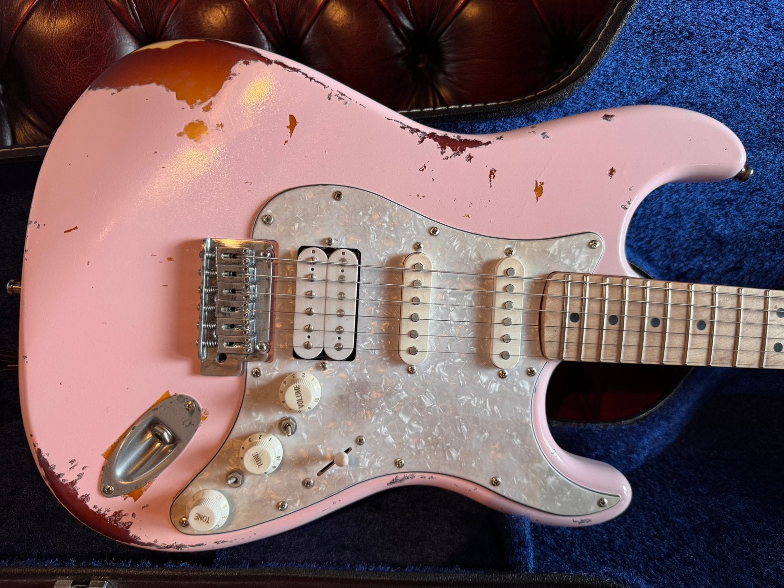 Stratocaster shell pink over burst Relic  GG Relic, Muziek en Instrumenten, Ophalen of Verzenden, Gebruikt, Solid body, Fender