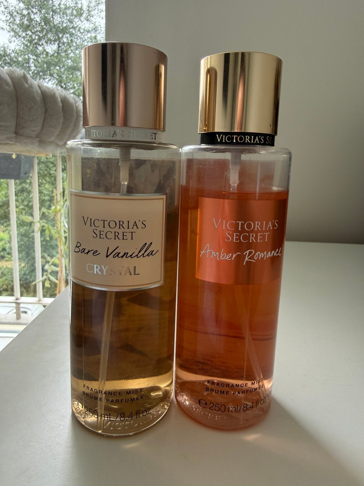 Victoria’s secret mists bare vanilla and amber romance, Verzenden, Gebruikt