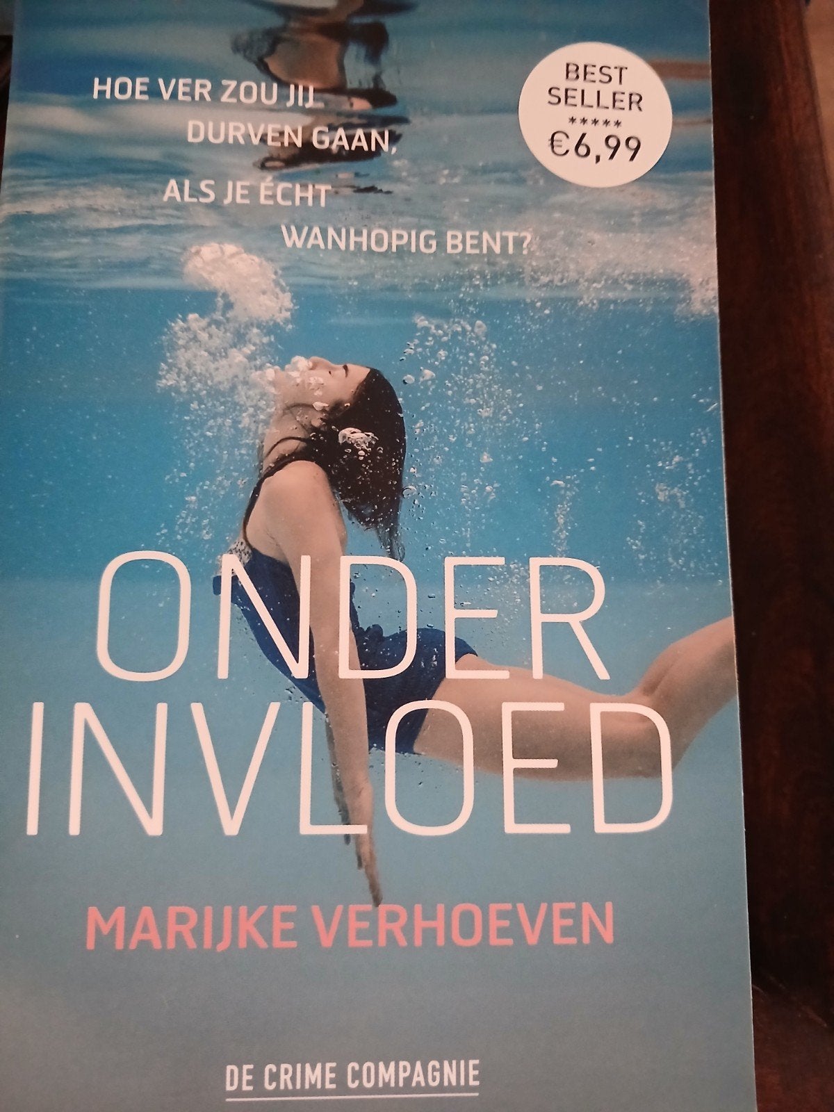 Marijke Verhoeven - Onder invloed, Boeken, Ophalen of Verzenden, Zo goed als nieuw, Marijke Verhoeven