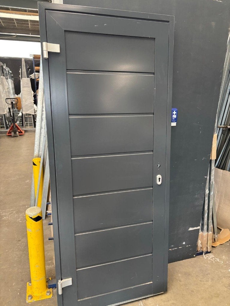 Aluminium Loopdeur – Showroommodel, Ophalen, 120 cm of meer, 215 cm of meer, Garagedeur