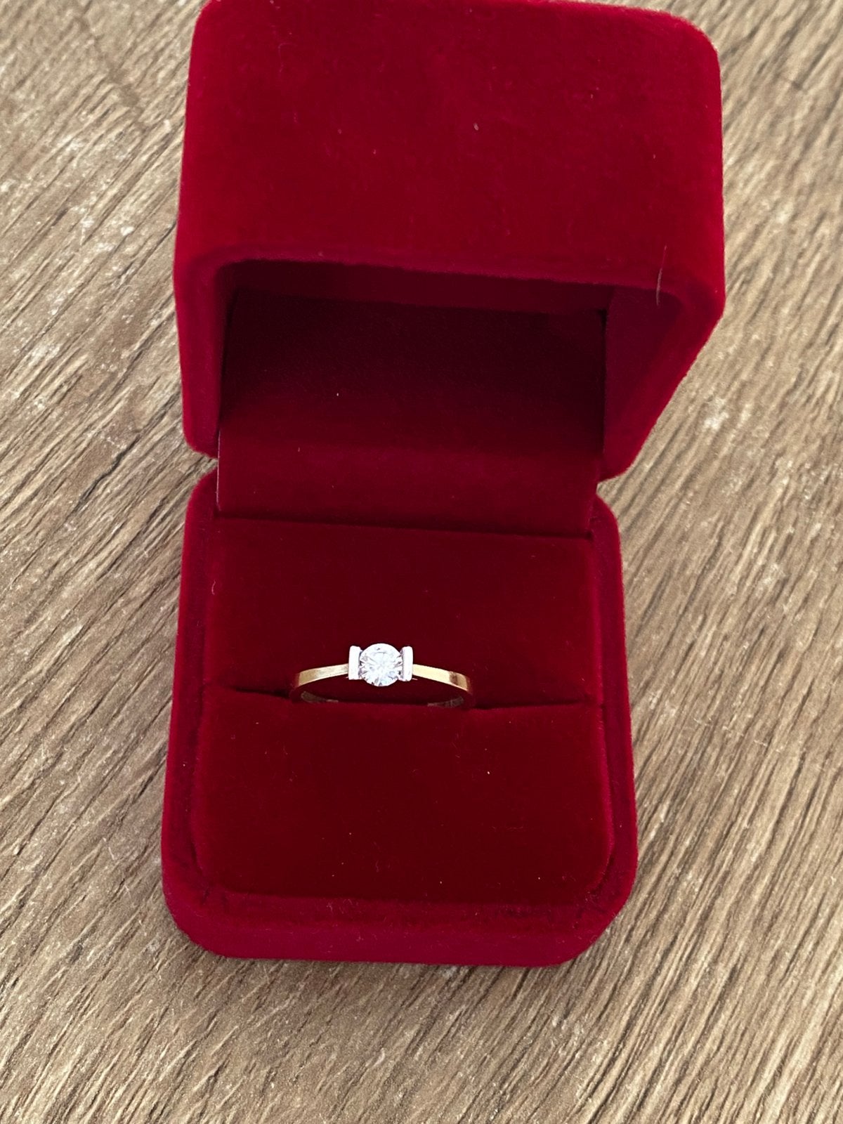 Mooie 14 karaat gouden ring 585 goud, Nieuw, Ophalen of Verzenden, Met edelsteen, Dame