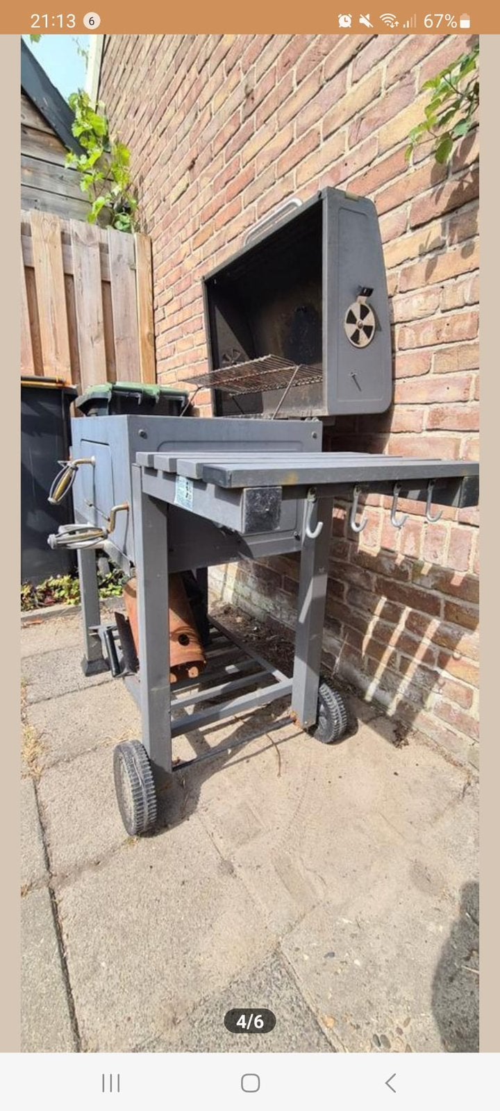 Barbecue / Houtskool BBQ, Ophalen