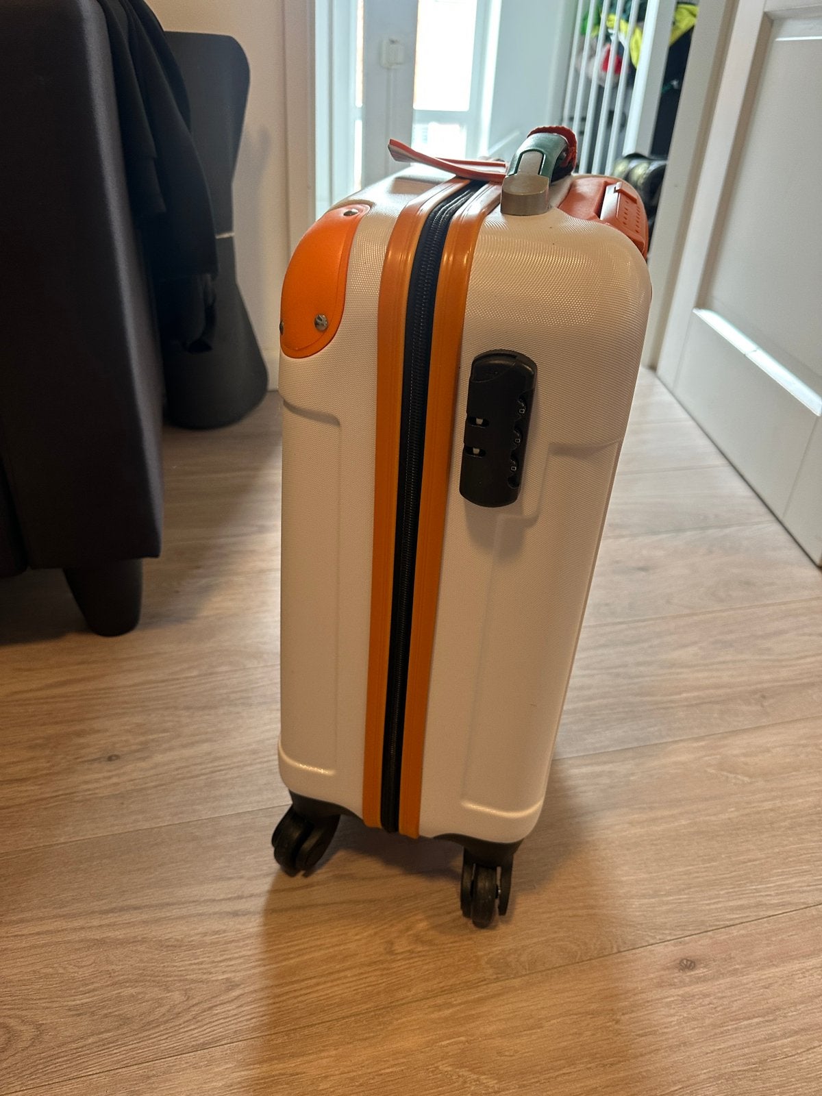 Postcode loterij trolley, Sieraden, Tassen en Uiterlijk, Ophalen, 50 tot 60 cm, Hard kunststof, Zo goed als nieuw