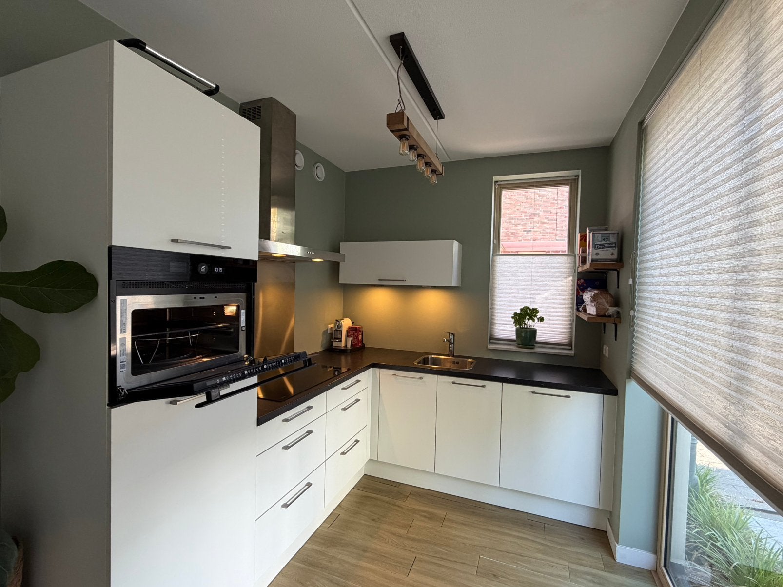 Keuken in nette staat, Ophalen, Gebruikt, Wit, Hoekkeuken
