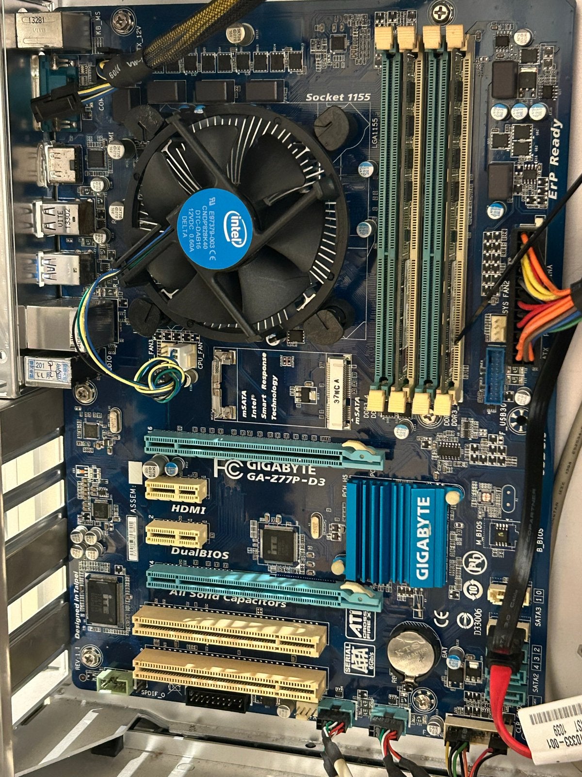 Lga 1155 Gigabyte GA-Z77P-D3 Moederbord met Intel CPU en RAM, Computers en Software, Moederborden, Ophalen of Verzenden, Gebruikt