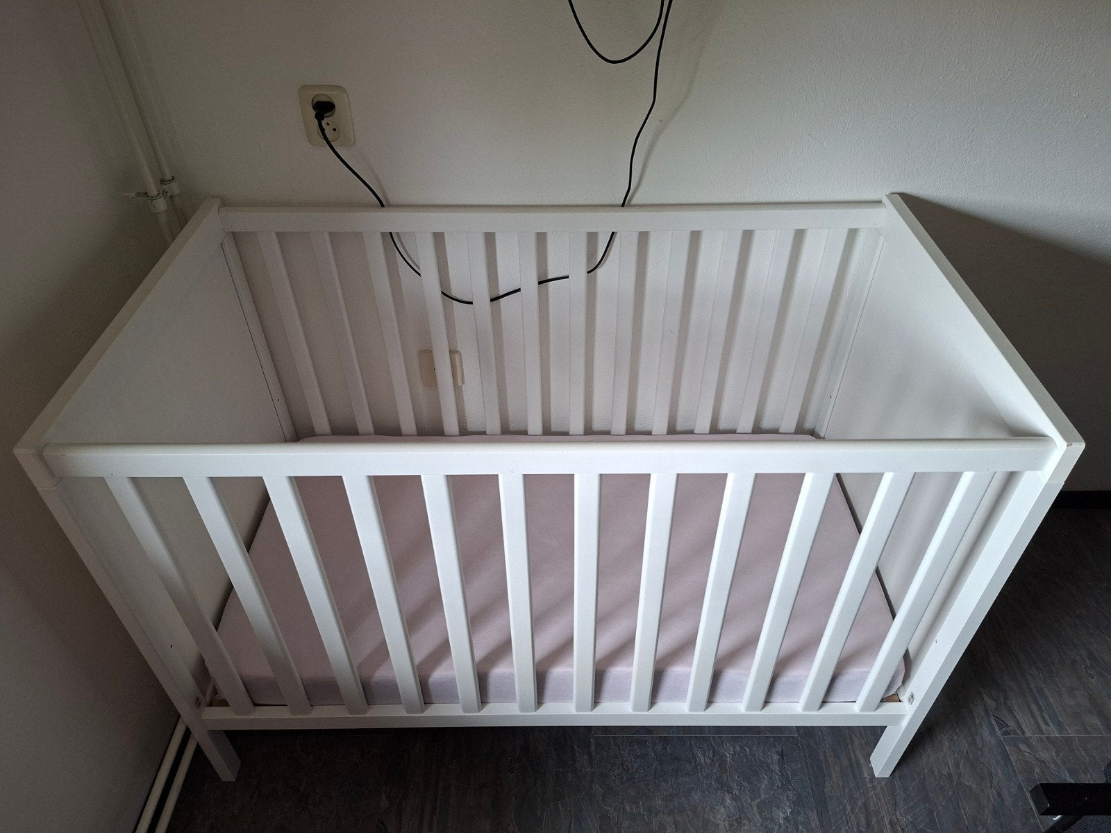 IKEA Ledikant SUNDVIK met matras HIMLAVAL., Ophalen, Zo goed als nieuw, Ledikant