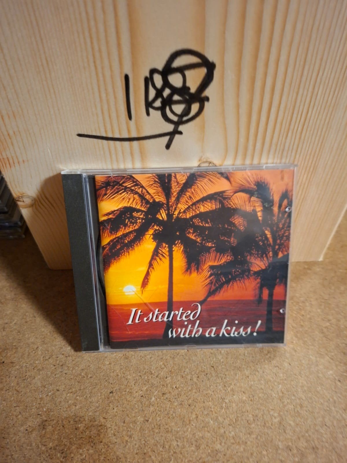 CD: It started with a kiss! - Romantische Pop Hits, Ophalen of Verzenden, Gebruikt, Pop, Verzamelalbum
