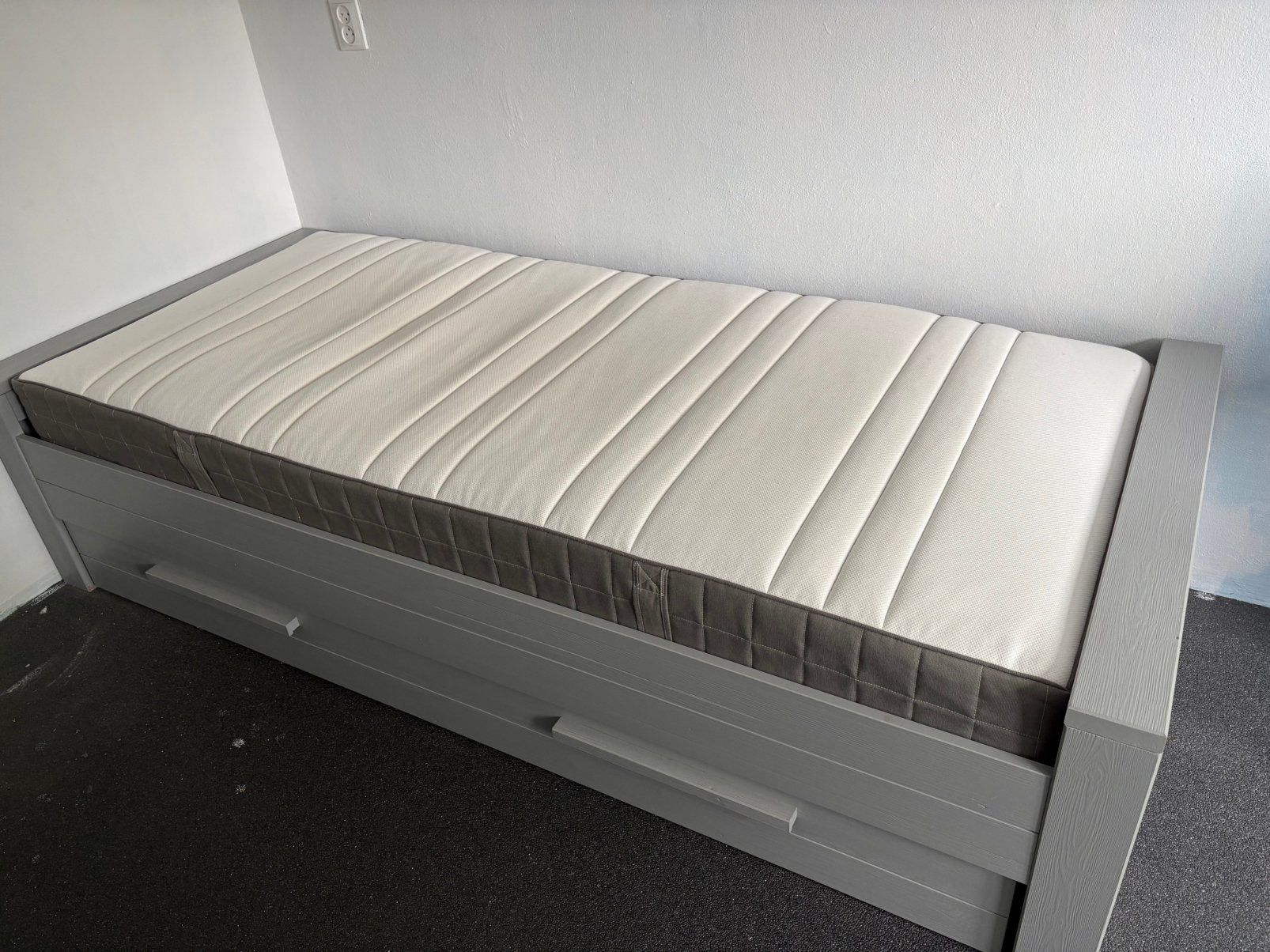 Woood eenpersoons bed zgan!, Ophalen, 90 cm, Eenpersoons, Zo goed als nieuw