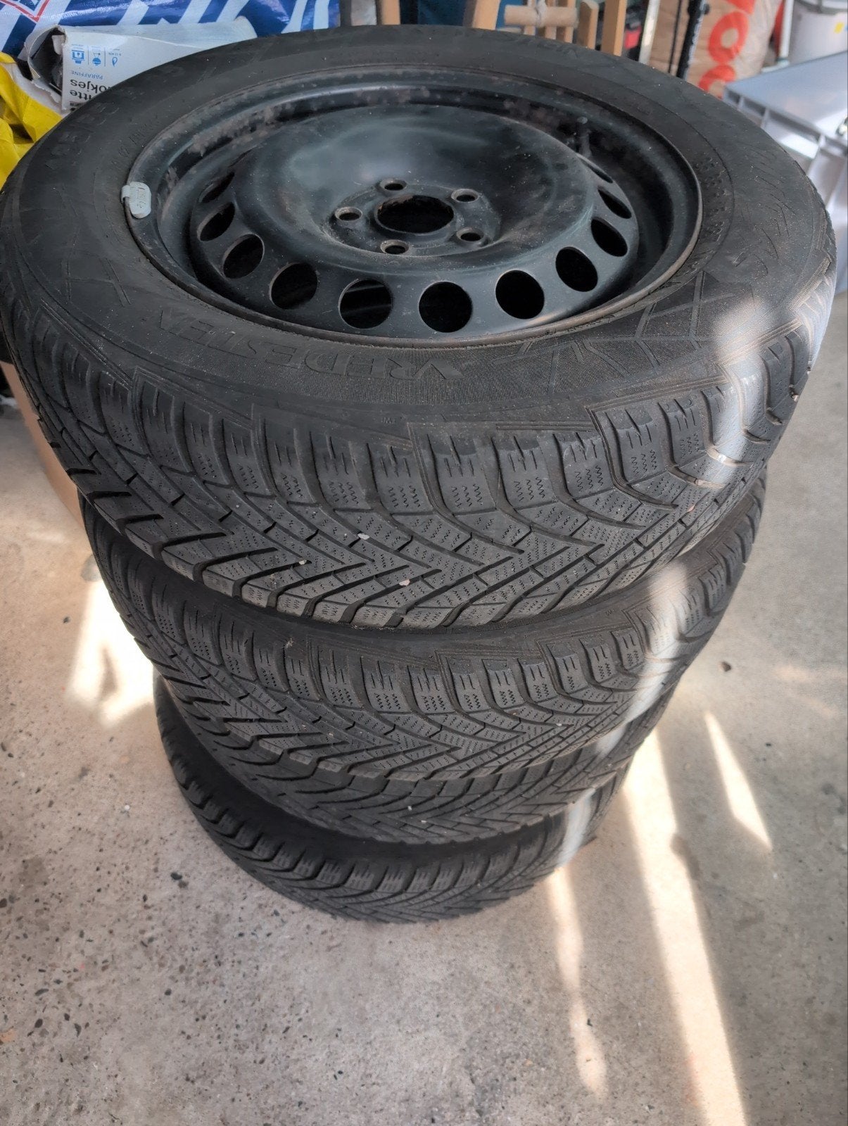 Winterbanden set voor VW/Seat/Skoda - 185/65 R15, Auto-onderdelen, Banden en Velgen, Ophalen, Gebruikt, 15 inch, Banden en Velgen