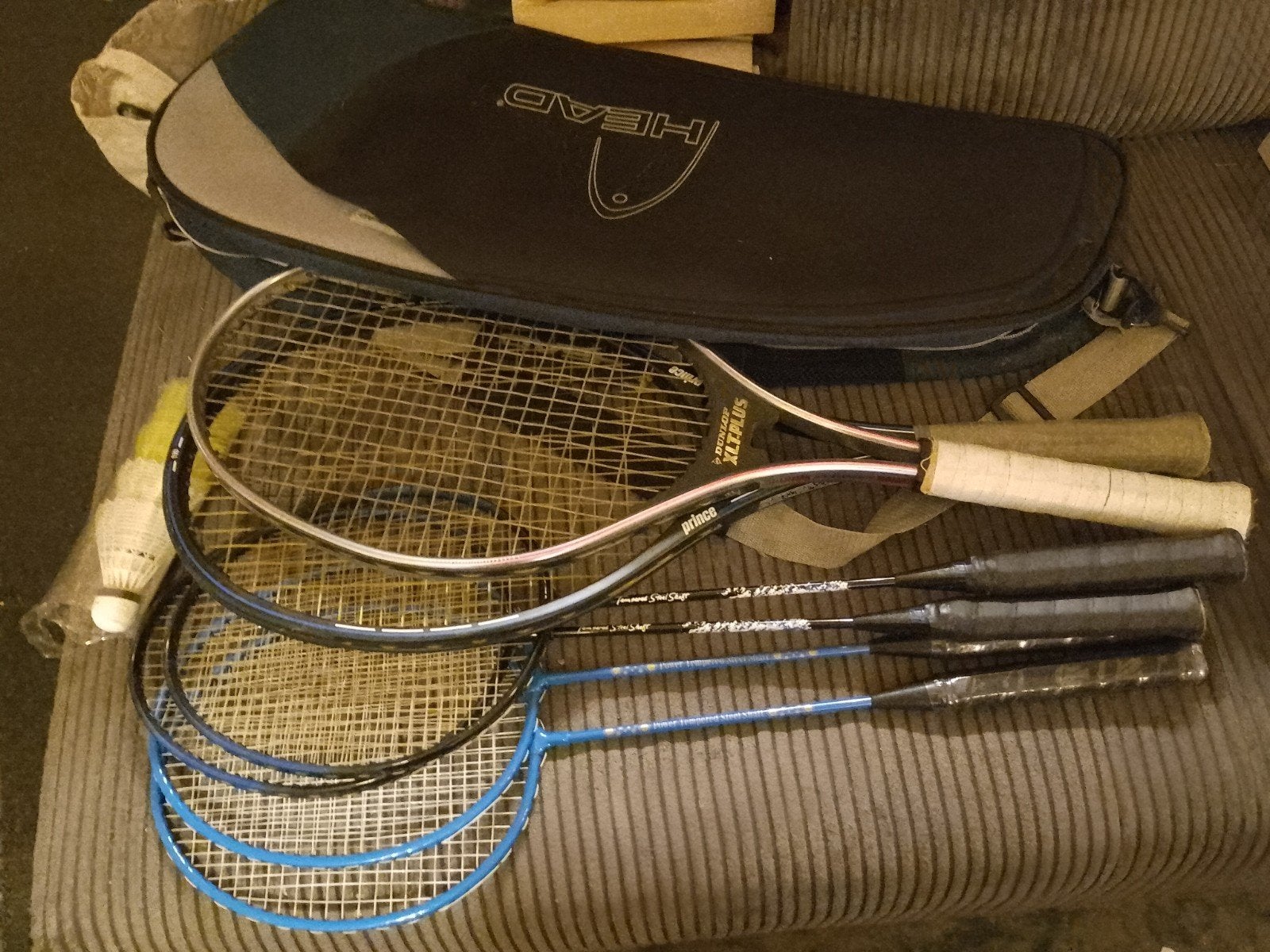 Tennis- en Badmintonrackets met shuttles - Goed opgespannen, Sport en Fitness, Tennis, Ophalen, Gebruikt, Racket, Head