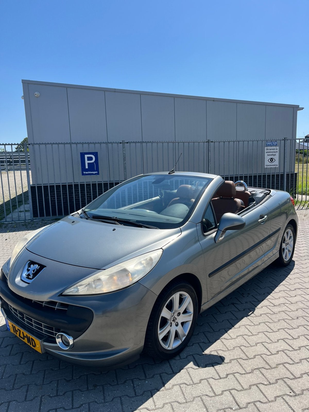 Peugeot 207 1.6 16V CC 88KW 2008 Grijs, Auto's, Voorwielaandrijving, 15 km/l, 4 cilinders, Cabriolet