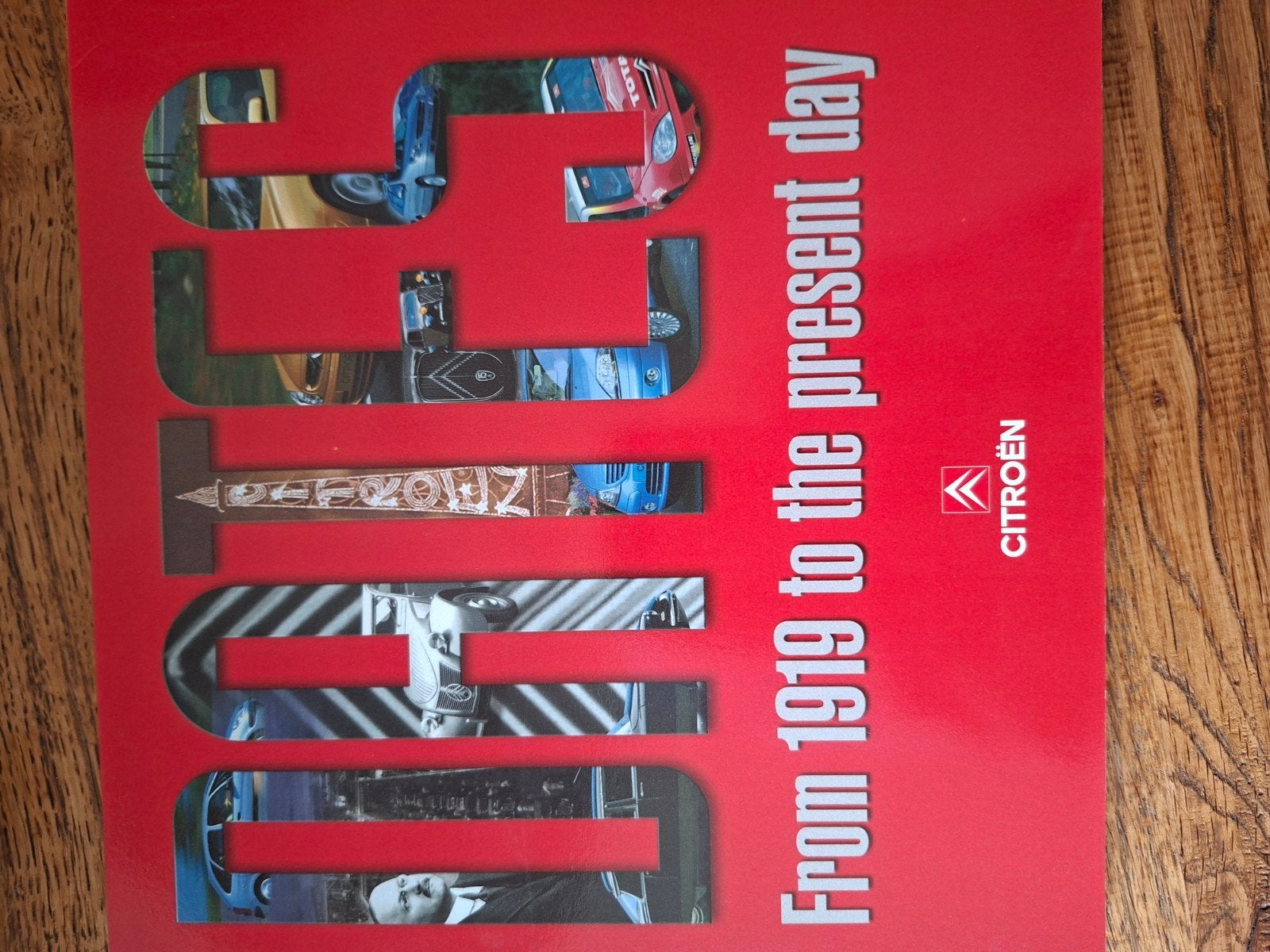 Citroën boeken: Les Garages, In Nederland, 80 Jaar Toekomst, Ophalen of Verzenden, Gelezen, Citroën, Fabien Sabatès, Wouter Jansen, Rob Jansen
