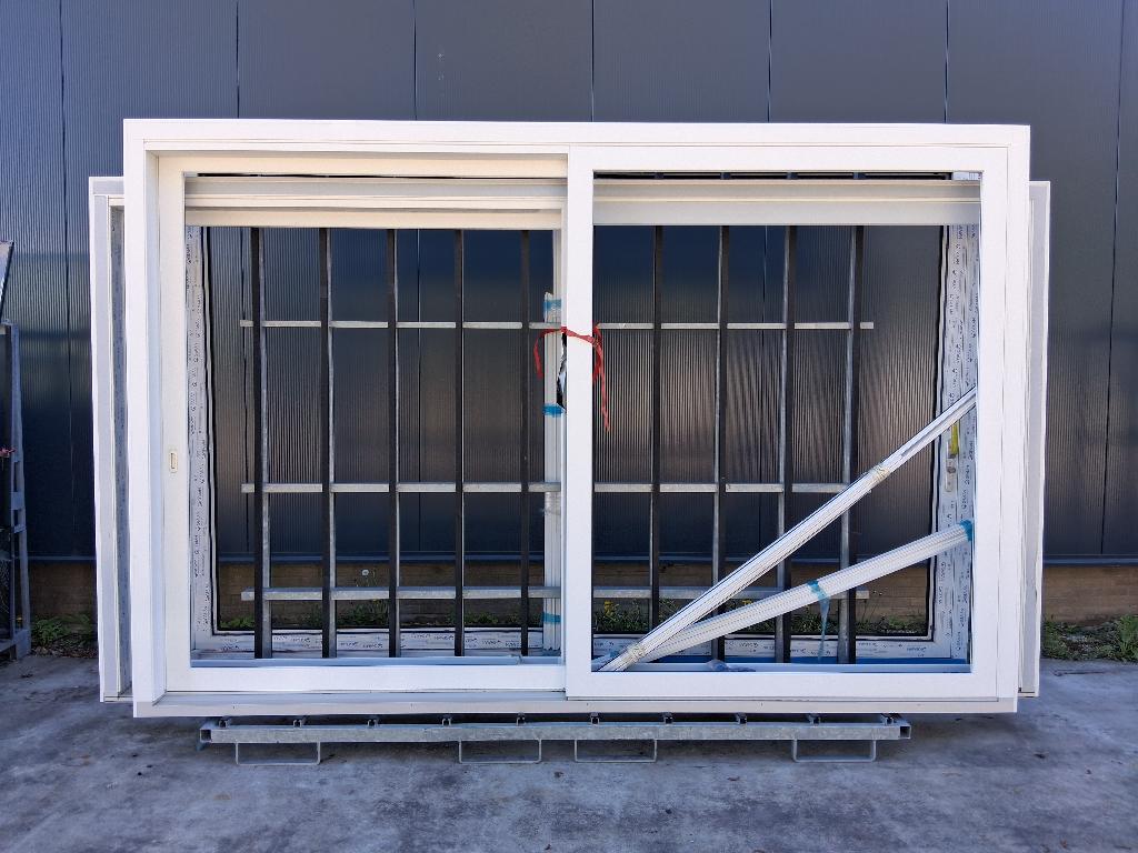 Nieuw 2x Schuifpui Triple bezorgen factuur mogelijk, Kunststof, 225 cm of meer, Ophalen of Verzenden, Zo goed als nieuw