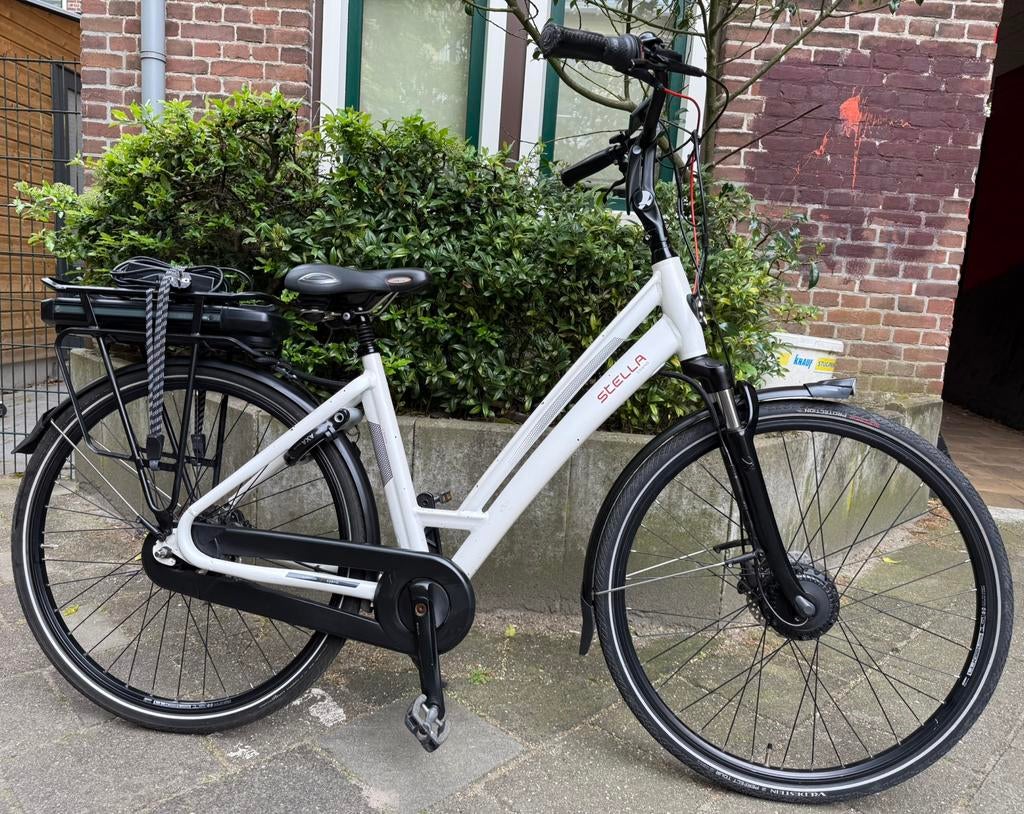 STELLA COSMO PEARLWHITE SUPERIOR FDST DAMES E - FIETS, Gebruikt, 47 tot 51 cm, 50 km per accu of meer, Ophalen