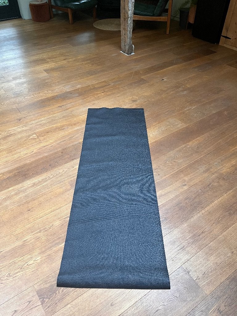 Set van 11 zwarte sportmatten / fitnessmatten / yogamatten, Sport en Fitness, Ophalen, Zo goed als nieuw, Yogamat