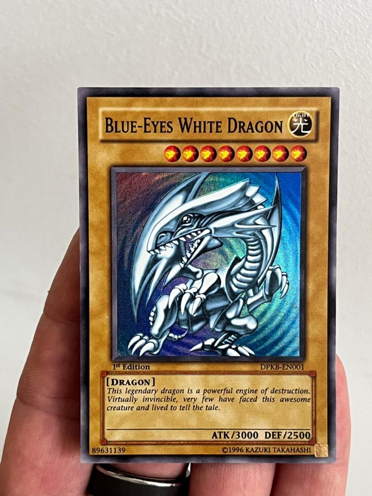 Blue-Eyes White Dragon 1st DPKB-EN001 misprint, Hobby en Vrije tijd, Verzamelkaartspellen | Yu-gi-Oh!, Ophalen, Zo goed als nieuw