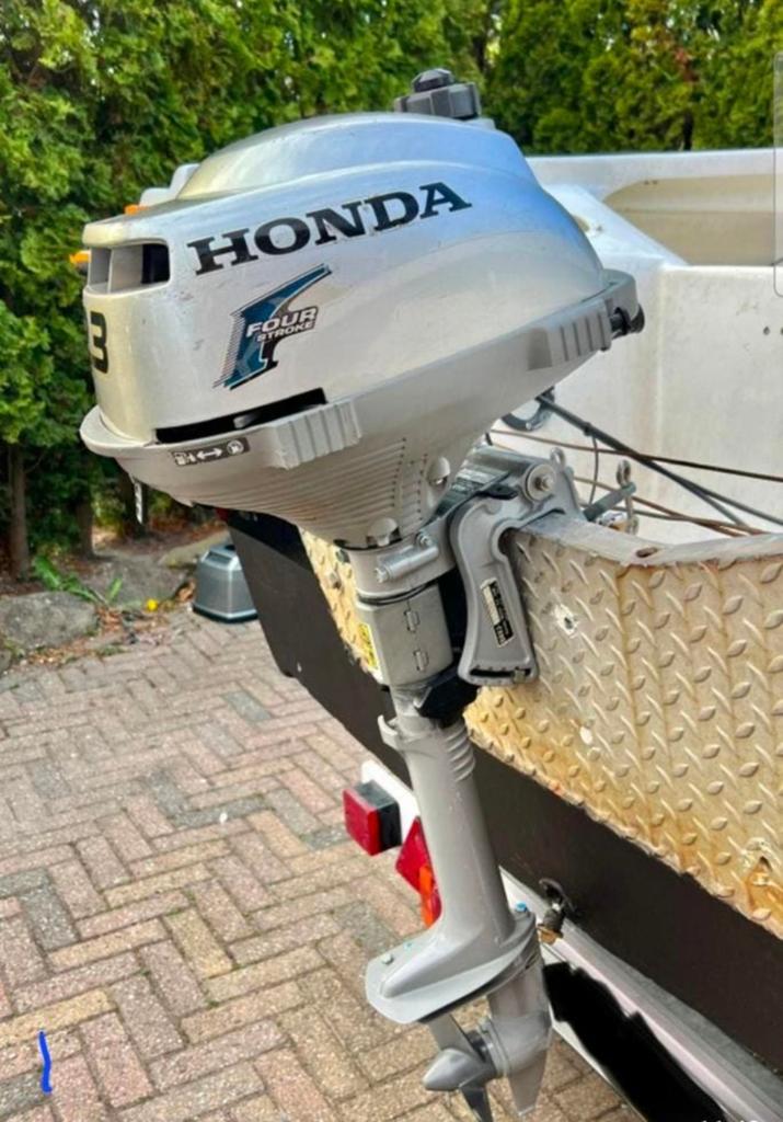 Nette honda 2.3 pk 4-takt, Watersport en Boten, Buiten- en Binnenboordmotoren, Ophalen of Verzenden, Zo goed als nieuw, Benzine