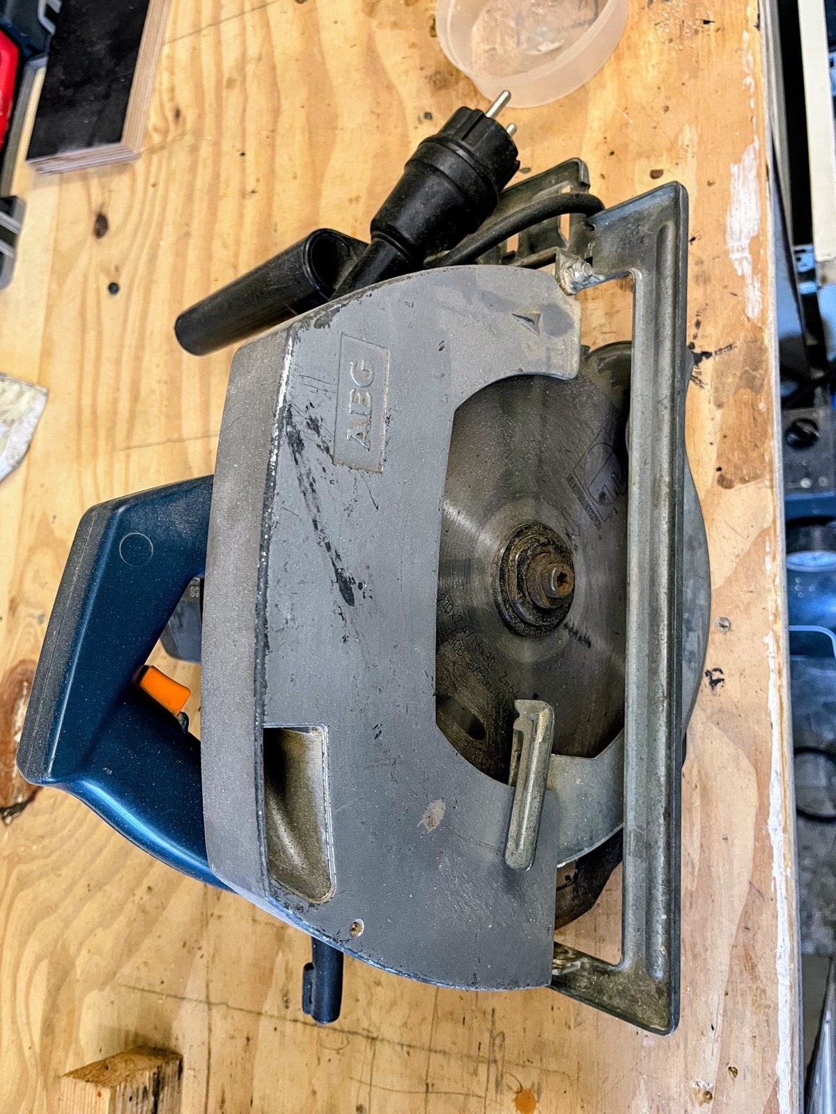 AEG HK75 cirkelzaag, Doe-het-zelf en Verbouw, Ophalen, Gebruikt, Cirkelzaag, 70 mm of meer