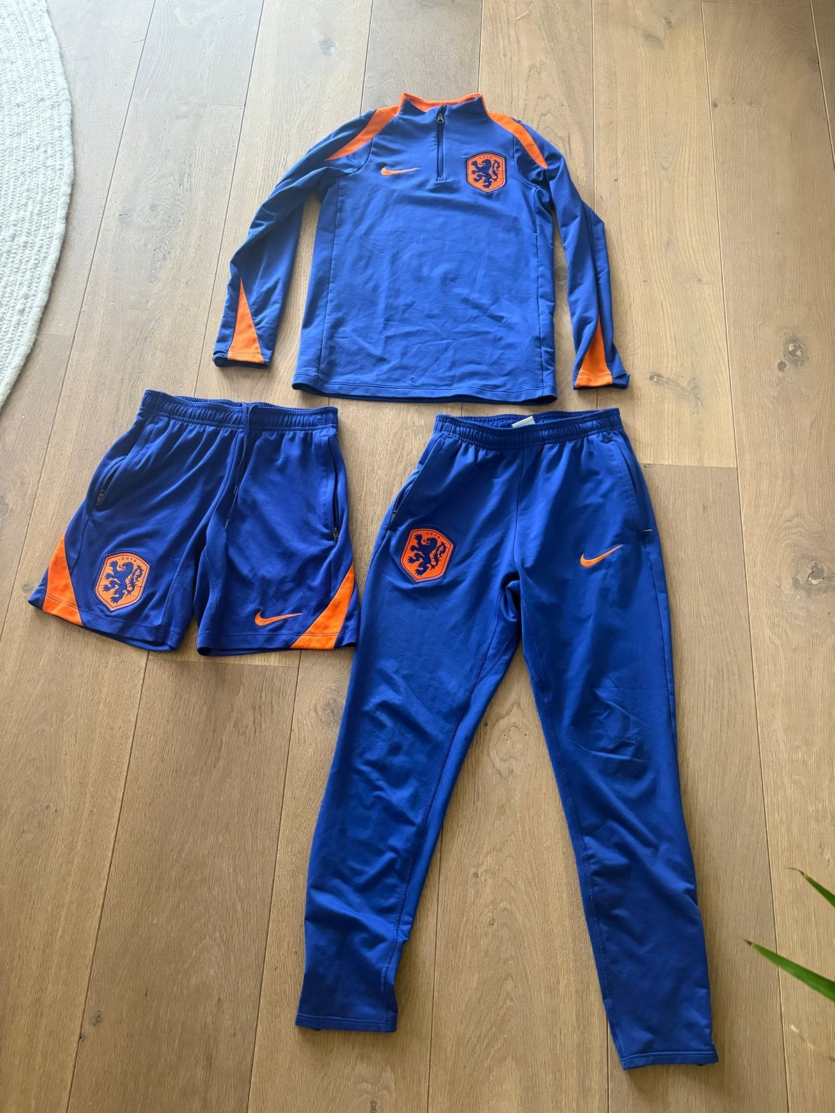 Nike Oranje Nederland trainingspak Maat 137-147, Ophalen of Verzenden, Gebruikt, Jongen of Meisje