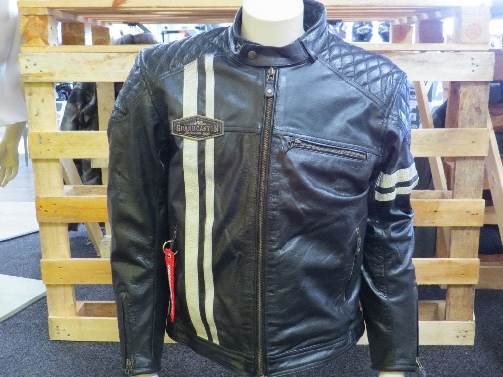 Nieuwe motorjas retrolook motorjack maat 52 van 339 voor 250, Info@igmtrading.nl, Heren, Haaksbergen, Ophalen