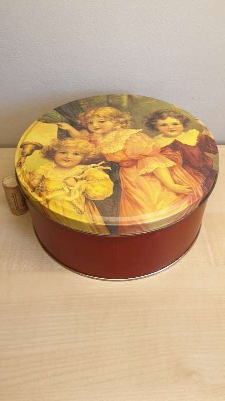 Blik, koektrommel, hoogte 9 cm, diameter 20 cm, Verzamelen, Ophalen of Verzenden, Gebruikt, Koek(jes)