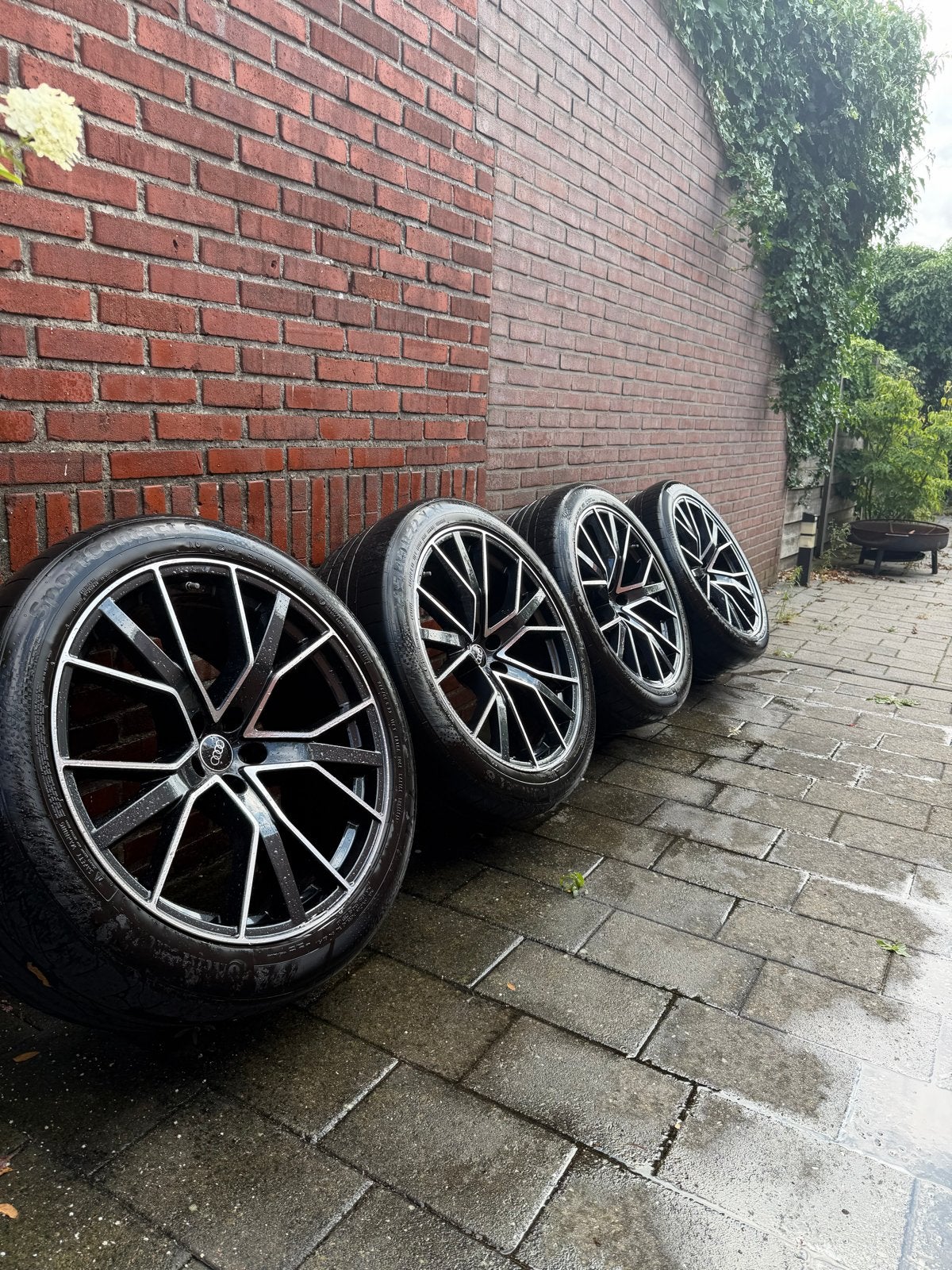 Originele 22"Audi Q8 Velgen met Continental Zomerbanden, Ophalen, Gebruikt, 285 mm, Banden en Velgen