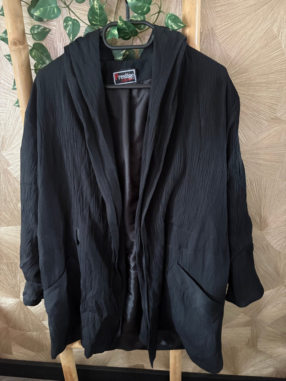 Zwart Prestige Dames Vest met Capuchon Maat L/XL, Kleding | Dames, Ophalen of Verzenden, Gedragen, Maat 42/44 (L), Zwart