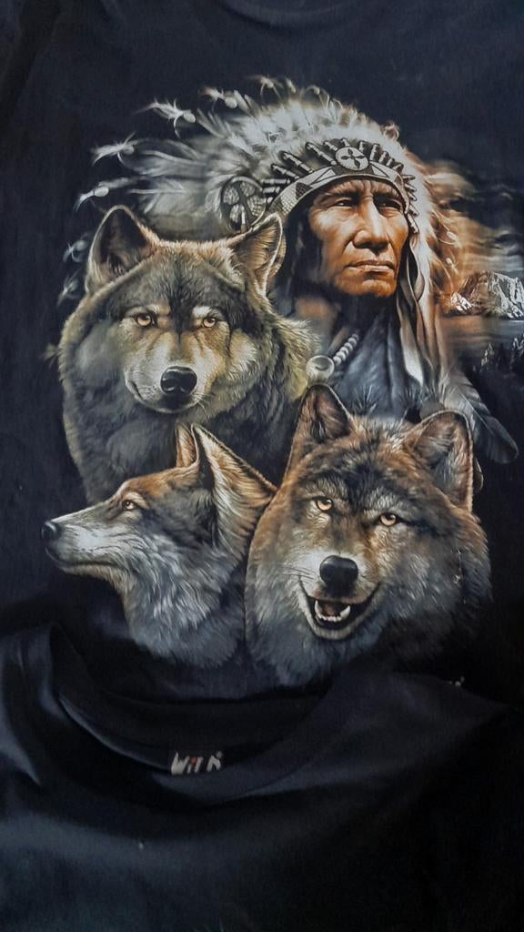 Tshirt in diaan en wolven, Kleding | Dames, Ophalen of Verzenden, Zo goed als nieuw, Korte mouw