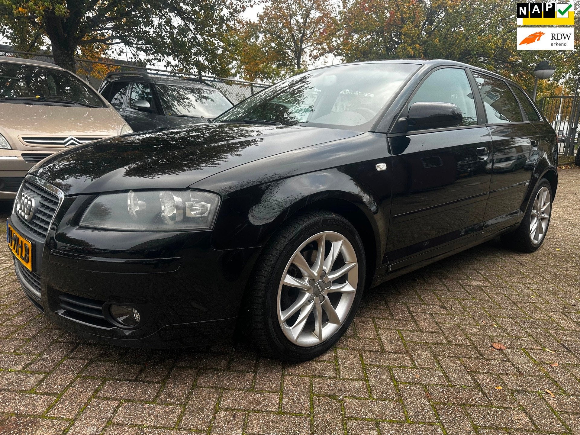 Audi A3 Sportback 2.0 FSI Ambition, Voorwielaandrijving, Gebruikt, 4 cilinders, Zwart