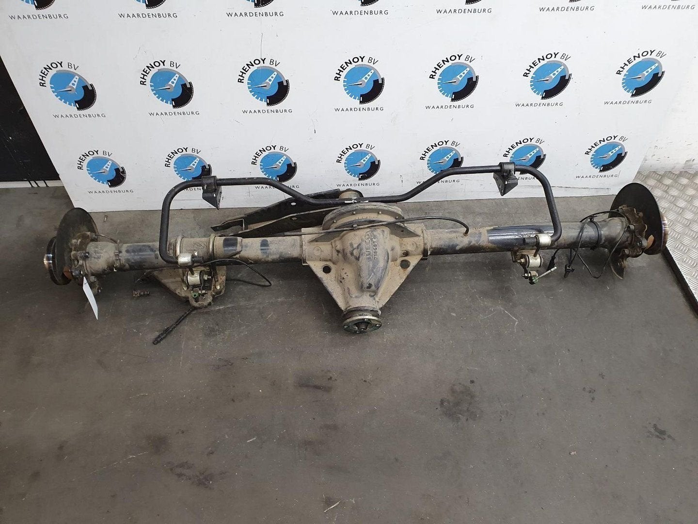 IVECO DAILY Daily 35S15 L3H2 RHD ACHTERAS COMPLEET ACHTER 20, Gebruikt, -, -, Ophalen of Verzenden