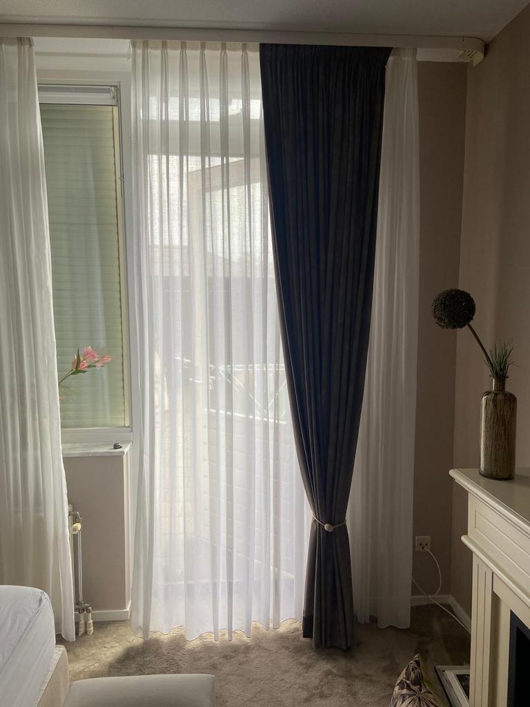 Set van gordijnen: wit vitrage in betweem, Huis en Inrichting, Stoffering | Gordijnen en Lamellen, Gebruikt, 200 cm of meer, 150 tot 200 cm
