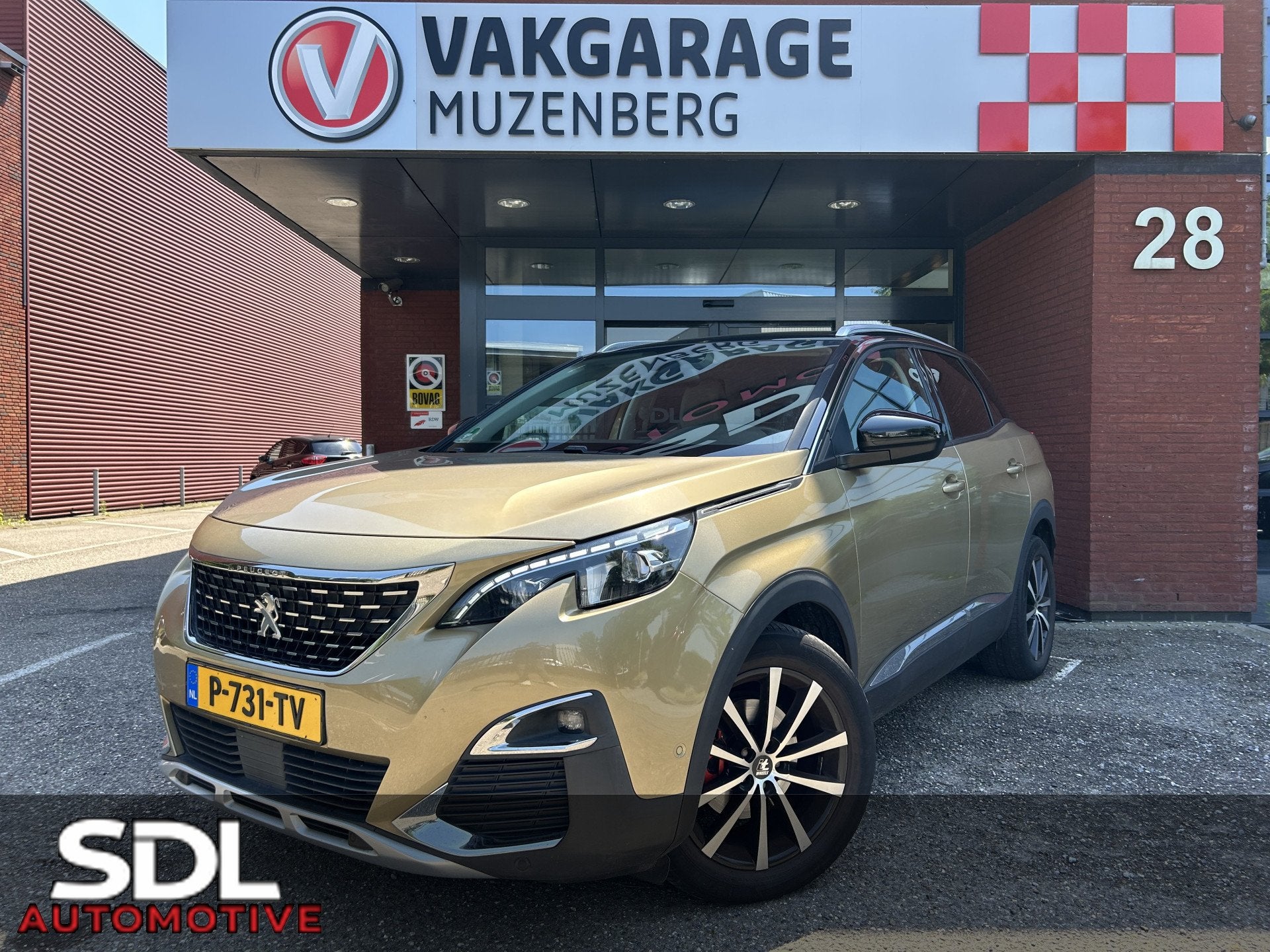 Peugeot 3008 1.2 130 PK TURBO Première // LED // FOCAL AUDI, Gebruikt, Euro 6, 1199 cc, Automatische klimaatregeling