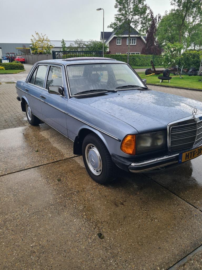 Mercedes-Benz 200d automaat belastingvrij 1981 Blauw, Blauw, Diesel, Geïmporteerd, Te koop