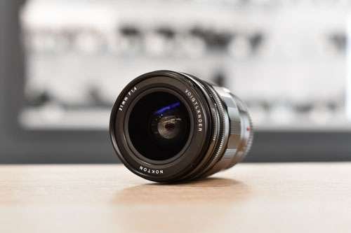 Nokton Voigtlander 21mm F/1.4 - sony E-mount (Zwolle), Foto-Groep, Gebruikt, Luttekepoortstraat 26 3841 AX Harderwijk, Ophalen of Verzenden