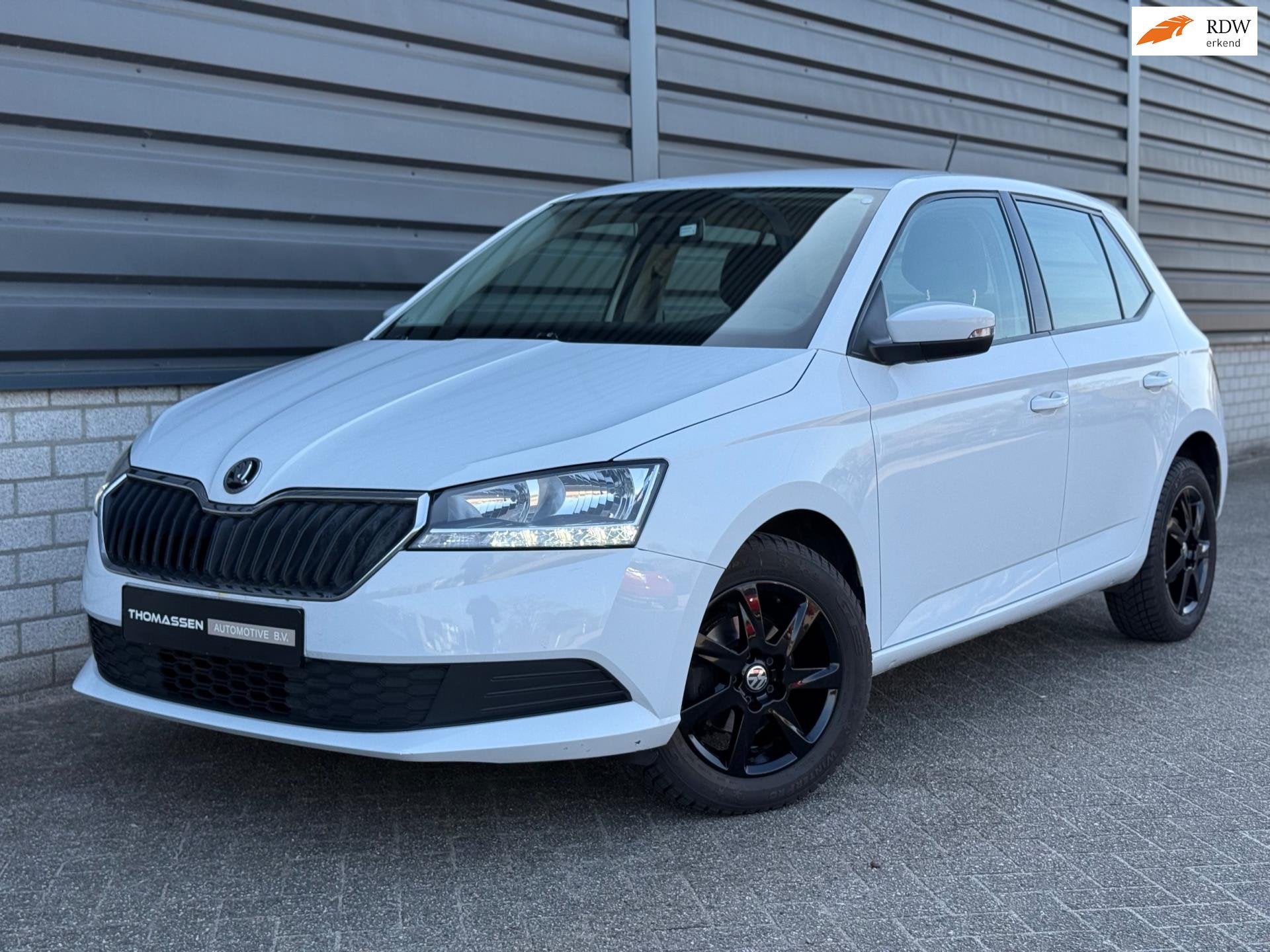 Skoda FABIA 1.0 MPI Active airco Led DAB apk ( BJ 2020 ), Auto's, Stof, Gebruikt, 540 kg, 60 pk