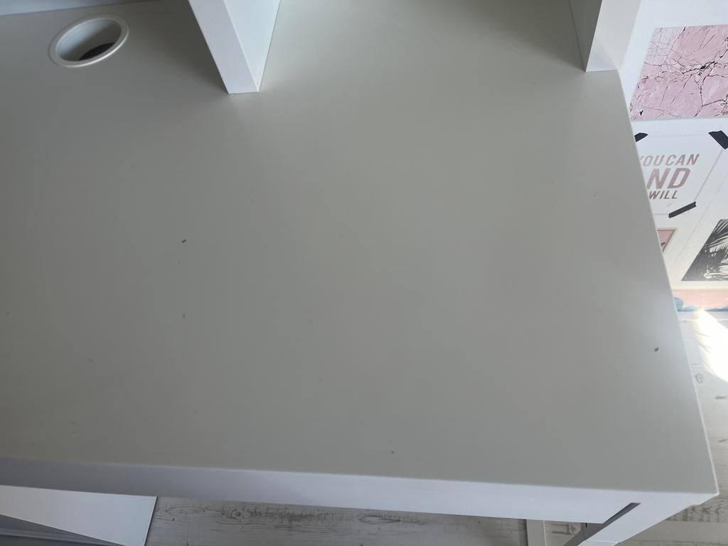 Wit bureau ikea, Gebruikt, Met lades, Spaanplaat of MDF, Ophalen of Verzenden