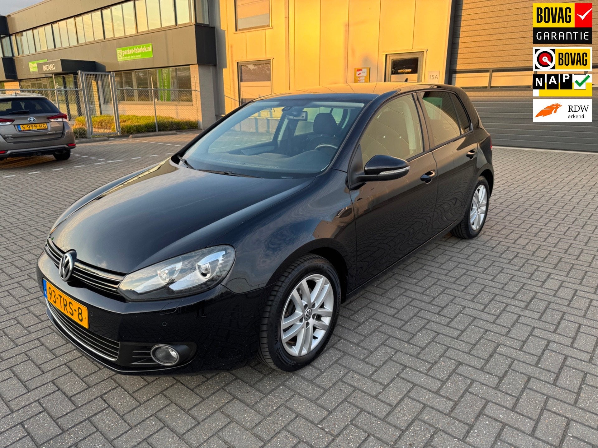 Volkswagen Golf 1.2 TSI Highline BlueMotion, Voorwielaandrijving, Gebruikt, 4 cilinders, Zwart